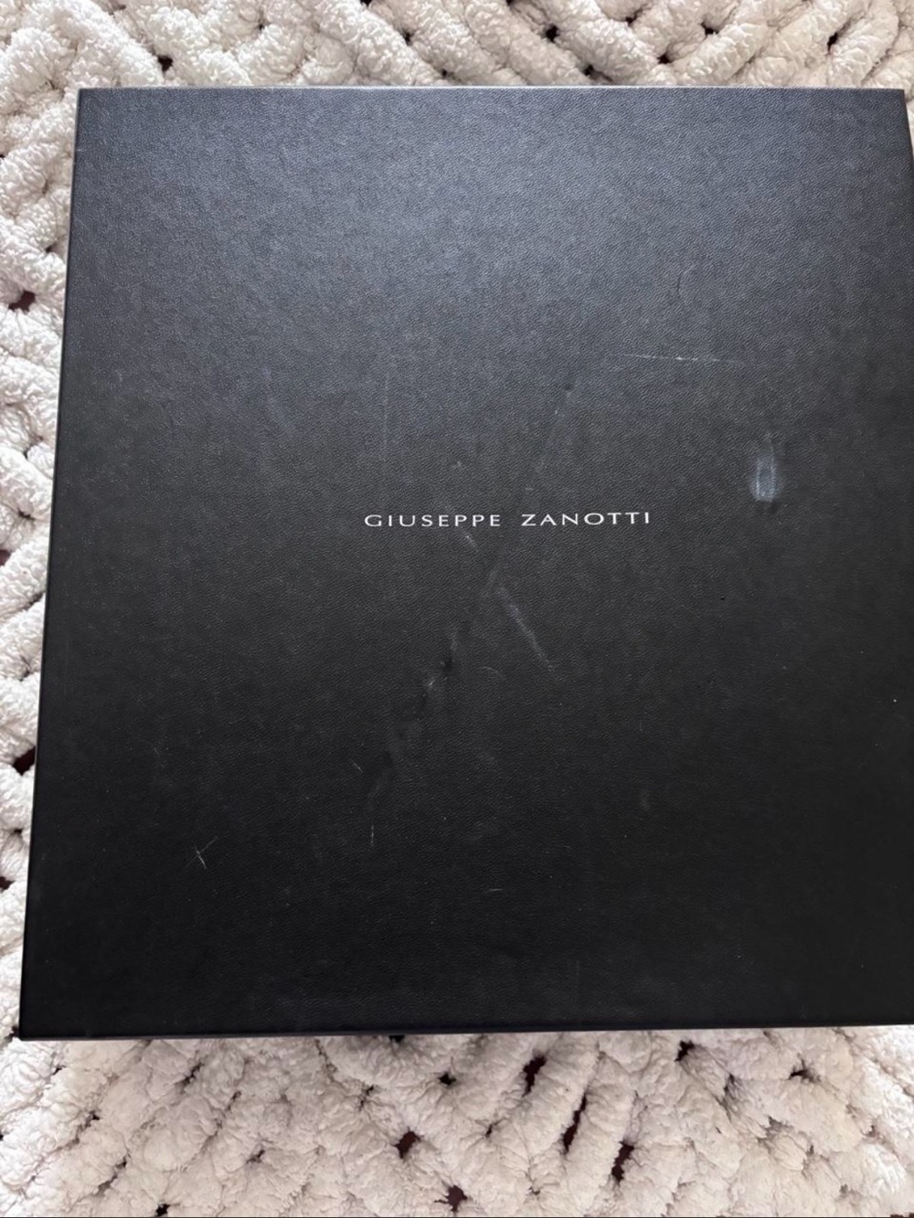 Giuseppe Zanotti Black Box with Silver Label